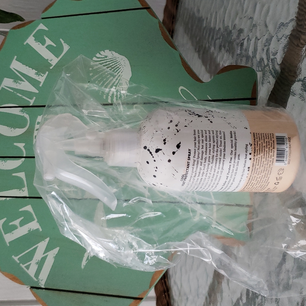 Foxy bae Cool AF Heat Protectant + Hair Sunscreen Spray Full Size New NWT - Picture 3 of 9